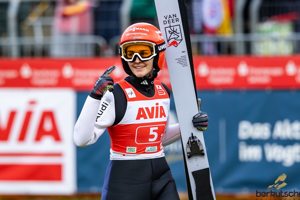 25.10.2026, Vogtland Arena, Klingenthal, GER, FIS Weltcup Ski Sprung, Sommer Grand Prix, Klingenthal, Herren, Teambewerb, im Bild Selina Freitag (GER) // Selina Freitag (GER) during the team competition of Ski Jumping Summer Grand Prix of the FIS Ski Jumping World Cup in Klingenthal, Germany on 2026/10/25. EXPA Pictures © 2026, PhotoCredit: EXPA/ Tadeusz Mieczynski
