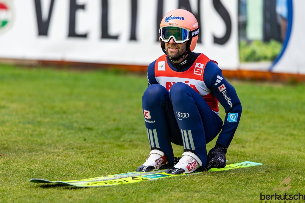 25.10.2026, Vogtland Arena, Klingenthal, GER, FIS Weltcup Ski Sprung, Sommer Grand Prix, Klingenthal, Herren, Teambewerb, im Bild Pius Paschke (GER) // Pius Paschke (GER) during the team competition of Ski Jumping Summer Grand Prix of the FIS Ski Jumping World Cup in Klingenthal, Germany on 2026/10/25. EXPA Pictures © 2026, PhotoCredit: EXPA/ Tadeusz Mieczynski