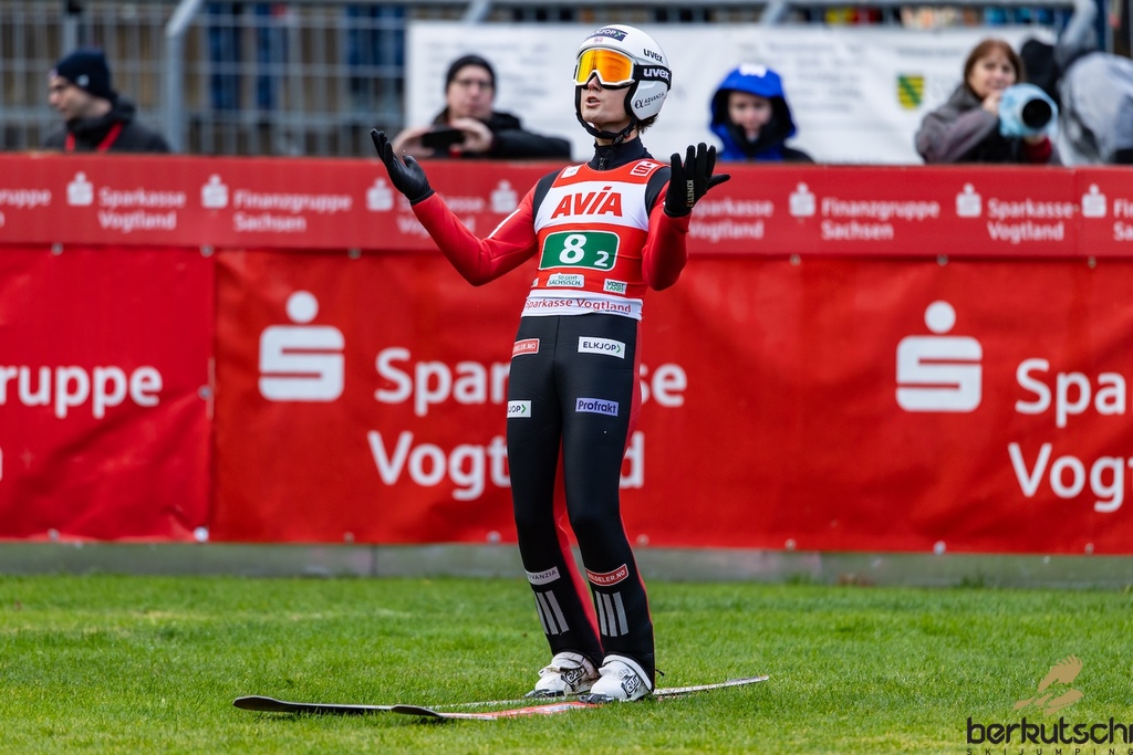 25.10.2026, Vogtland Arena, Klingenthal, GER, FIS Weltcup Ski Sprung, Sommer Grand Prix, Klingenthal, Herren, Teambewerb, im Bild Kristoffer Eriksen Sundal (NOR) // Kristoffer Eriksen Sundal (NOR) during the team competition of Ski Jumping Summer Grand Prix of the FIS Ski Jumping World Cup in Klingenthal, Germany on 2026/10/25. EXPA Pictures © 2026, PhotoCredit: EXPA/ Tadeusz Mieczynski
