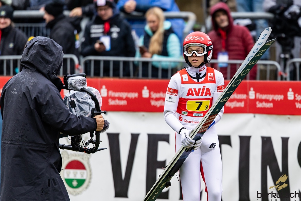 25.10.2026, Vogtland Arena, Klingenthal, GER, FIS Weltcup Ski Sprung, Sommer Grand Prix, Klingenthal, Herren, Teambewerb, im Bild Lisa Fettner (AUT) // Lisa Fettner (AUT) during the team competition of Ski Jumping Summer Grand Prix of the FIS Ski Jumping World Cup in Klingenthal, Germany on 2026/10/25. EXPA Pictures © 2026, PhotoCredit: EXPA/ Tadeusz Mieczynski