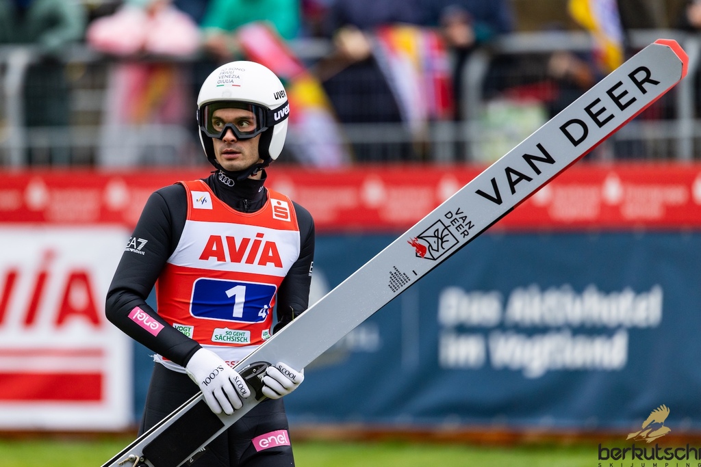 25.10.2026, Vogtland Arena, Klingenthal, GER, FIS Weltcup Ski Sprung, Sommer Grand Prix, Klingenthal, Herren, Teambewerb, im Bild Francesco Cecon (ITA) // Francesco Cecon (ITA) during the team competition of Ski Jumping Summer Grand Prix of the FIS Ski Jumping World Cup in Klingenthal, Germany on 2026/10/25. EXPA Pictures © 2026, PhotoCredit: EXPA/ Tadeusz Mieczynski