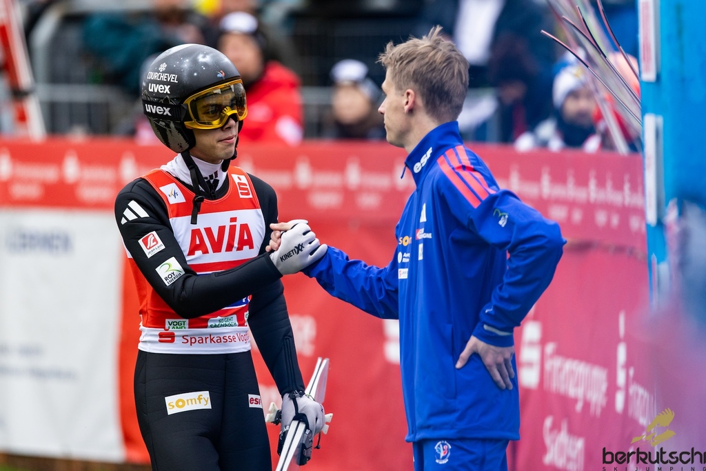 25.10.2026, Vogtland Arena, Klingenthal, GER, FIS Weltcup Ski Sprung, Sommer Grand Prix, Klingenthal, Herren, Teambewerb, im Bild Valentin Foubert (FRA), Ari Repellin // Valentin Foubert (FRA), Ari Repellin during the team competition of Ski Jumping Summer Grand Prix of the FIS Ski Jumping World Cup in Klingenthal, Germany on 2026/10/25. EXPA Pictures © 2026, PhotoCredit: EXPA/ Tadeusz Mieczynski
