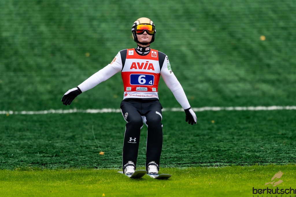 25.10.2026, Vogtland Arena, Klingenthal, GER, FIS Weltcup Ski Sprung, Sommer Grand Prix, Klingenthal, Herren, Teambewerb, im Bild Domen Prevc (SLO) // Domen Prevc (SLO) during the team competition of Ski Jumping Summer Grand Prix of the FIS Ski Jumping World Cup in Klingenthal, Germany on 2026/10/25. EXPA Pictures © 2026, PhotoCredit: EXPA/ Tadeusz Mieczynski