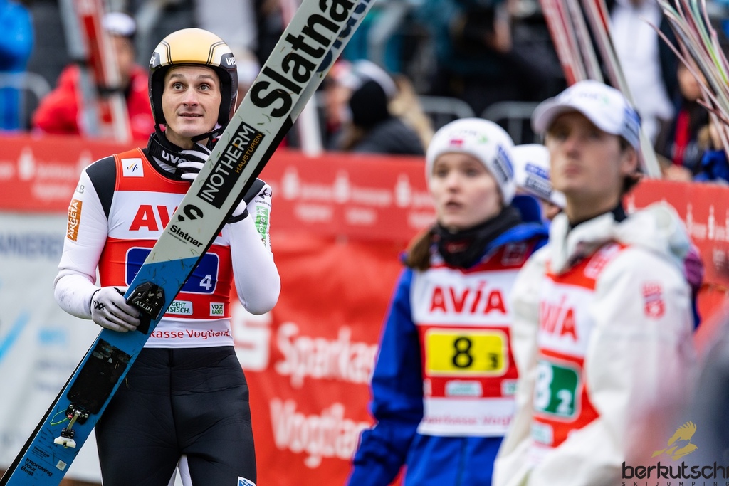 25.10.2026, Vogtland Arena, Klingenthal, GER, FIS Weltcup Ski Sprung, Sommer Grand Prix, Klingenthal, Herren, Teambewerb, im Bild Domen Prevc (SLO) // Domen Prevc (SLO) during the team competition of Ski Jumping Summer Grand Prix of the FIS Ski Jumping World Cup in Klingenthal, Germany on 2026/10/25. EXPA Pictures © 2026, PhotoCredit: EXPA/ Tadeusz Mieczynski