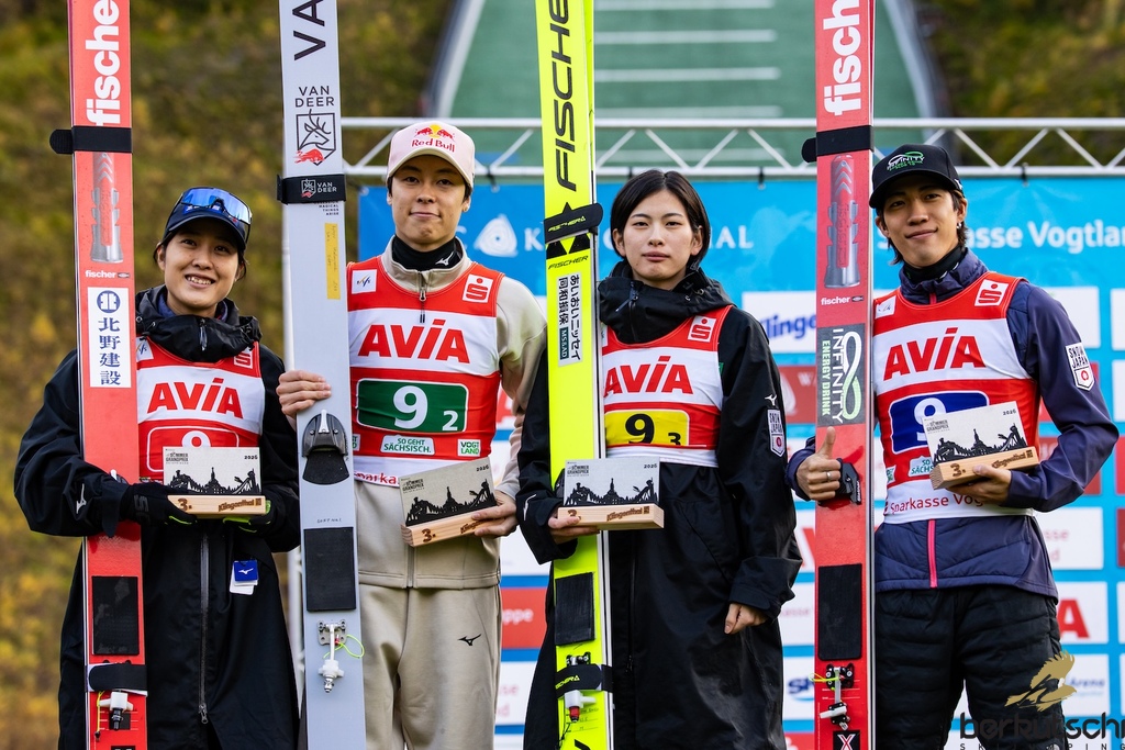 25.10.2026, Vogtland Arena, Klingenthal, GER, FIS Weltcup Ski Sprung, Sommer Grand Prix, Klingenthal, Herren, Teambewerb, im Bild Nozomi Maruyama (JPN), Ryoyu Kobayashi (JPN), Ringo Miyajima (JPN), Ren Nikaido // Nozomi Maruyama (JPN), Ryoyu Kobayashi (JPN), Ringo Miyajima (JPN), Ren Nikaido during the team competition of Ski Jumping Summer Grand Prix of the FIS Ski Jumping World Cup in Klingenthal, Germany on 2026/10/25. EXPA Pictures © 2026, PhotoCredit: EXPA/ Tadeusz Mieczynski