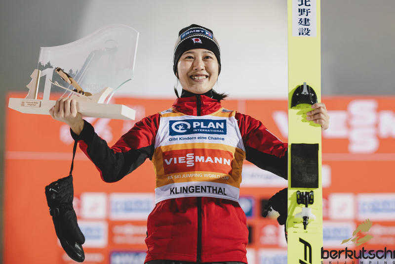 Maruyama gewinnt am Freitag in Klingenthal - 