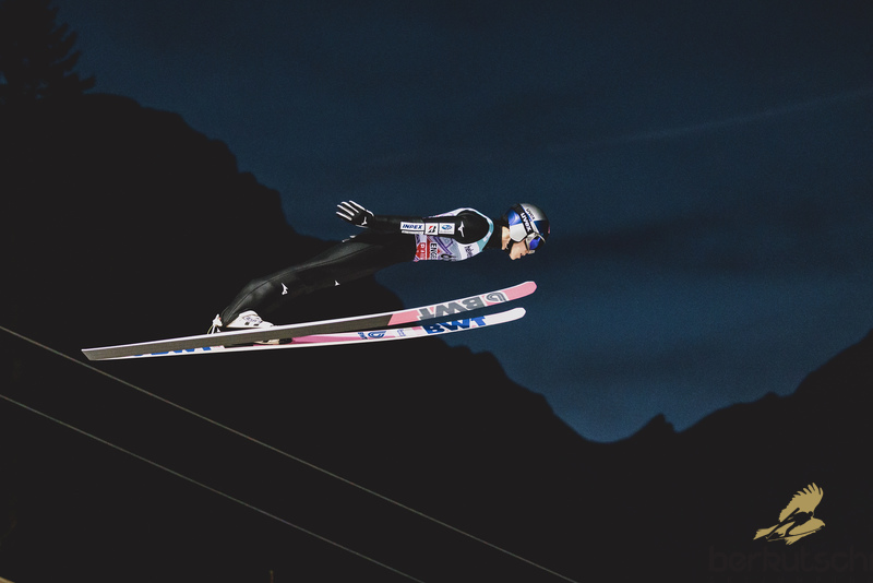 Ryoyu Kobayashi triumfuje w Engelbergu - 