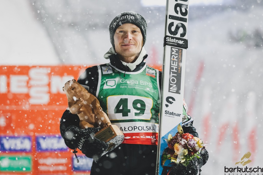 Anze Lanisek gewinnt Zakopane - 