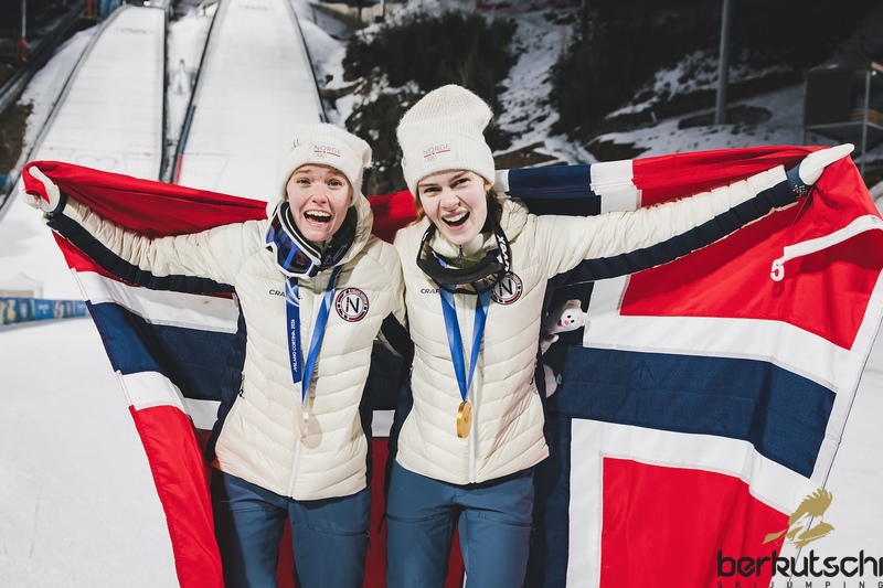 Die schönsten Bilder - Entscheidung Großschanze Frauen - 