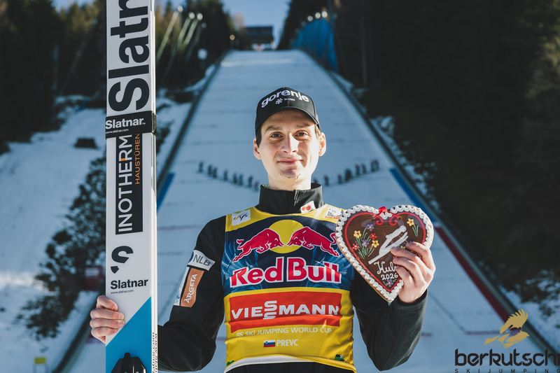 Domenator Prevc auch am Kulm ganz vorne - 