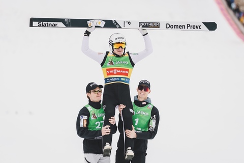 シーズン最終戦 リンヴィクが勝利 ドーメン・プレウツ Ｗ総合優勝