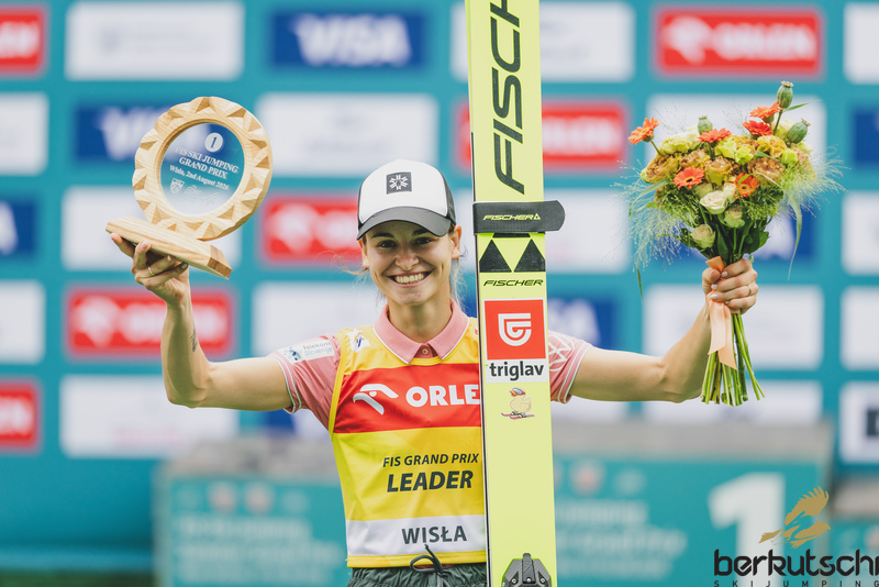 Nika Vodan feiert  Grand-Prix-Sieg in Wisła - 