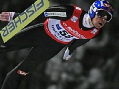 Jacobsen springt in einsamen Weiten