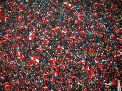 Kranjec siegt zum ersten Mal beim Fliegen