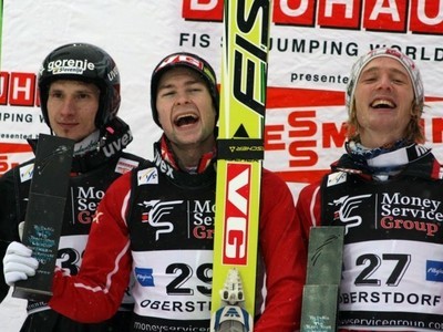 Jacobsen fliegt allen davon 