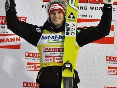 Morgenstern jetzt auch beim Skifliegen nicht zu schlagen