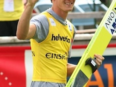 Stoch trotzt dem Wind und siegt in Einsiedeln