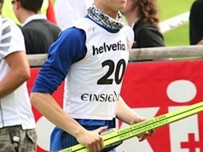 Stoch trotzt dem Wind und siegt in Einsiedeln