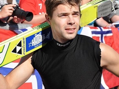 Stoch gewinnt in Schlierenzauers Wohnzimmer