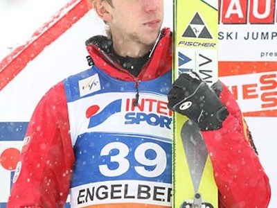 Bardal siegt bei Schlierenzauers Sturz