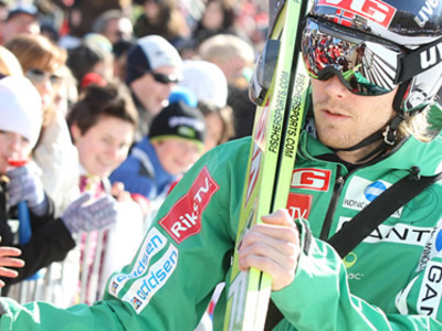 Romoeren Qualisieger - Freund fliegt allen davon
