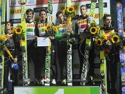 Ärger mit dem Flutlicht - Sieg an Slowenien