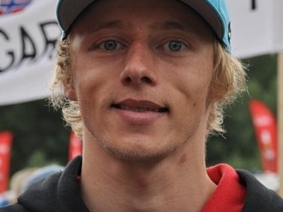 Wank holt sich den Hattrick