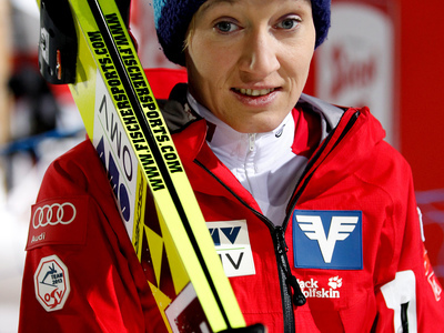 Zweiter Saisonsieg für Sara Takanashi in Ramsau