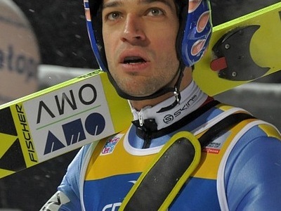 Slowenien gewinnt spannendes Teamspringen