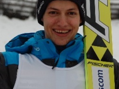 Weltmeister Robert Kranjec fliegt zum Sieg