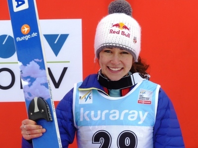 Doppelsieg für Sara Takanashi in Zao