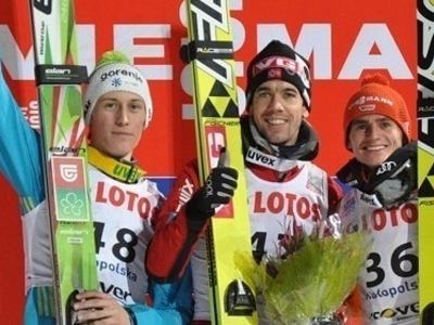 Bardal gewinnt chaotisches Springen in Zakopane