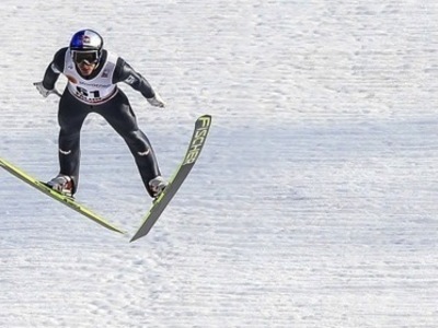 Schlierenzauer und Stoch im Training vorn