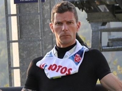 Janne Ahonen am Knie verletzt