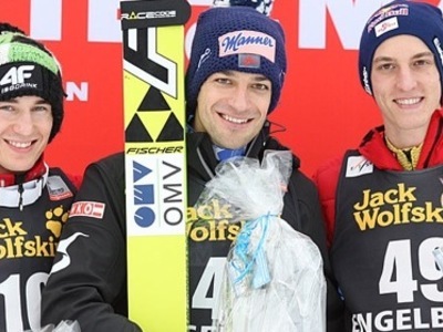 コフラー、シュトッホに僅差で優勝