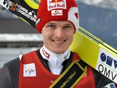 FIS チームツアー オーストリアはチーム７名