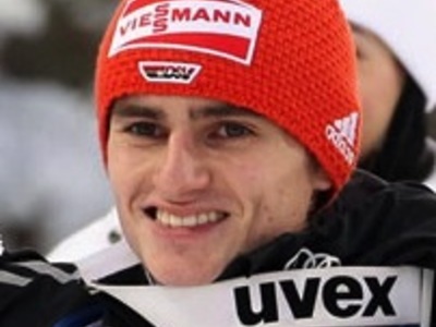 地元のヒーロー、フライタク予選トップ通過