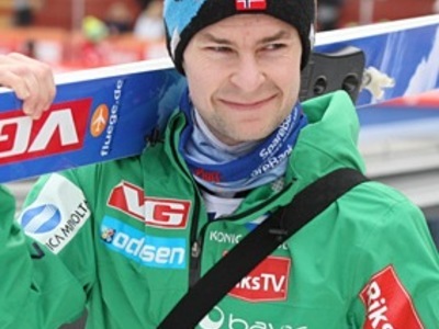 最終戦予選トップはアンダース・ヤコブセン