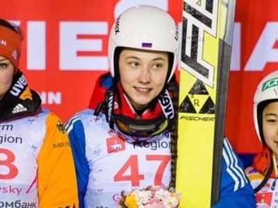 アワクモワが高梨の連勝を打破