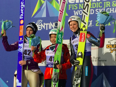 高梨沙羅、ジュニア世界選手権で優勝