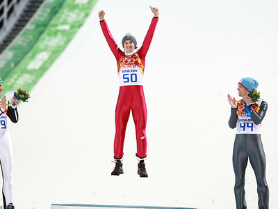 ソチ五輪 ノーマルヒルでカミル・シュトッホが金メダル獲得