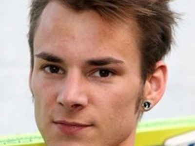 Лойтцл выиграл квалификацию