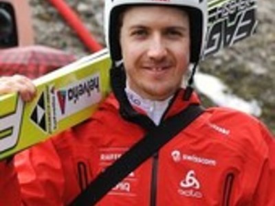 Амман остается дома