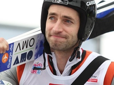Лойцл лучший в квалификации в Бишофсхофене