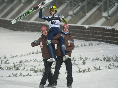 Яка Хвала - чемпион среди юниоров