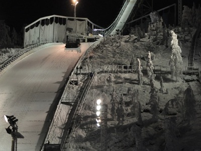 Premiéra se odsouvá