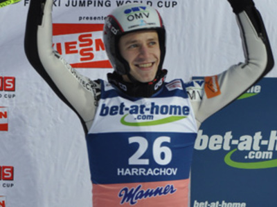 Koudelka prolétl v Harrachově na stupně