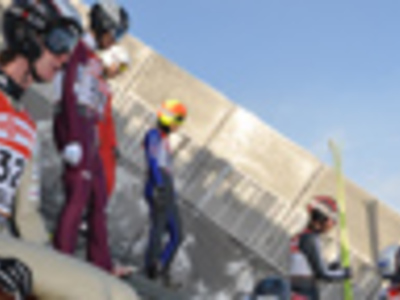 První trénink skokanů na velkém můstku v Oslu