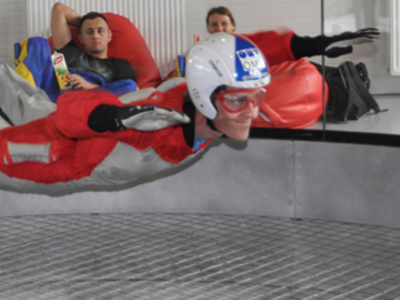 Skokani lítali jako draci ve vzdušném víru