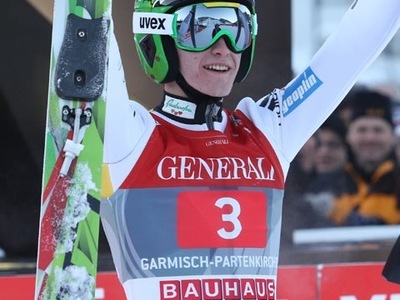 Anders Jacobsen siegt im Neujahrsspringen